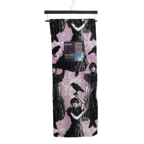 WEDNESDAY Plush Throw Nevermore Rave'N Iconic Dance Poses - Picture 1 of 4